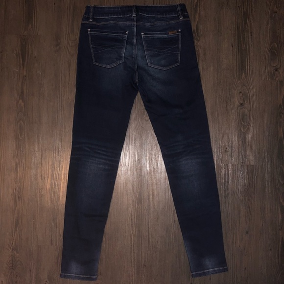 WHBM SKINNY LEG JEANS - Picture 2 of 6